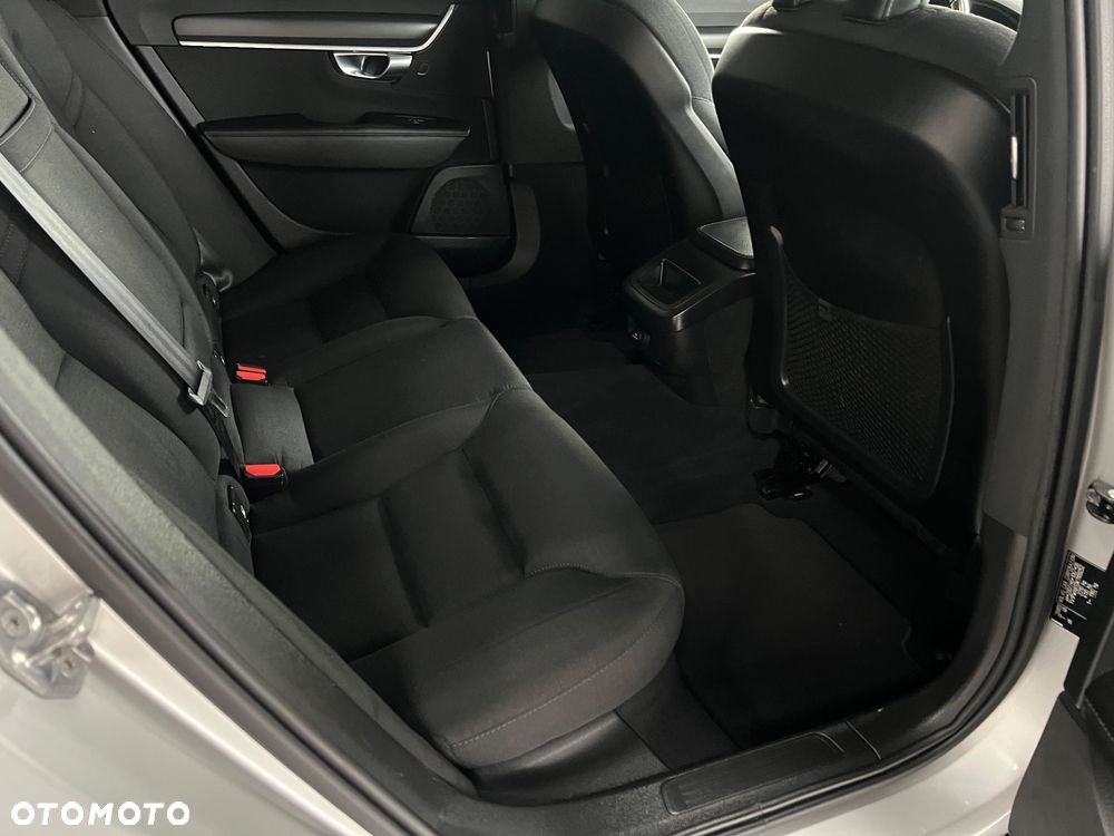 Volvo V90 - 31