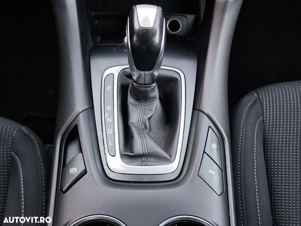 Ford Mondeo 2.0 Ti-VCT Hybrid Titanium - 23