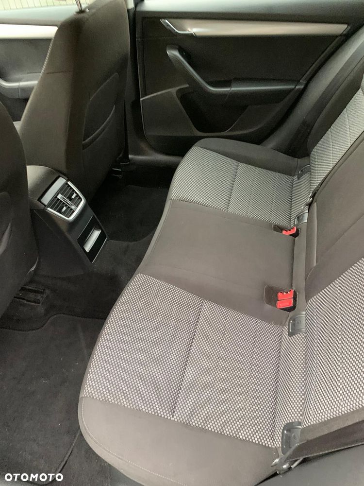 Skoda Octavia 2.0 TDI Ambition DSG - 7