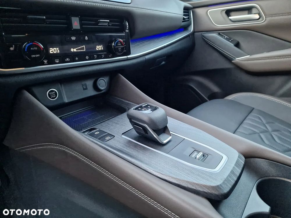 Nissan Qashqai 1.3 DIG-T MHEV Xtronic Tekna - 18