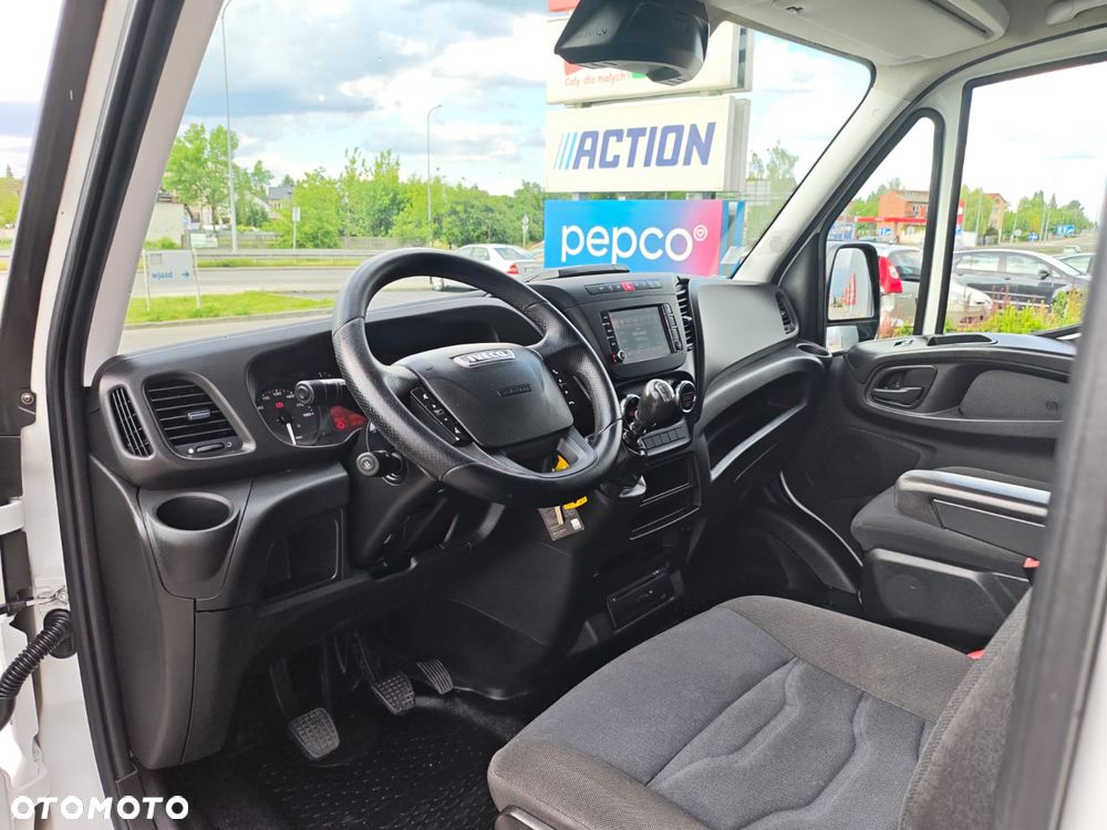Iveco 35S18 L3H2 3.0 180KM 6-CIO OSOBOWY - 26