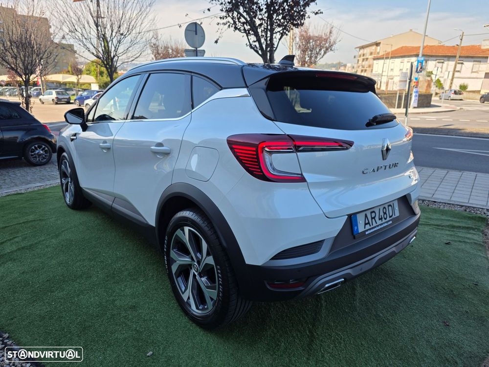 Renault Captur - 32