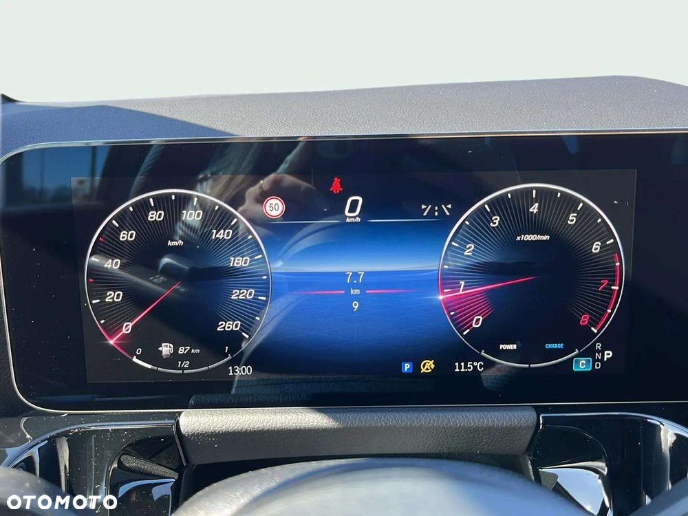 Mercedes-Benz GLA 200 AMG Line - 13