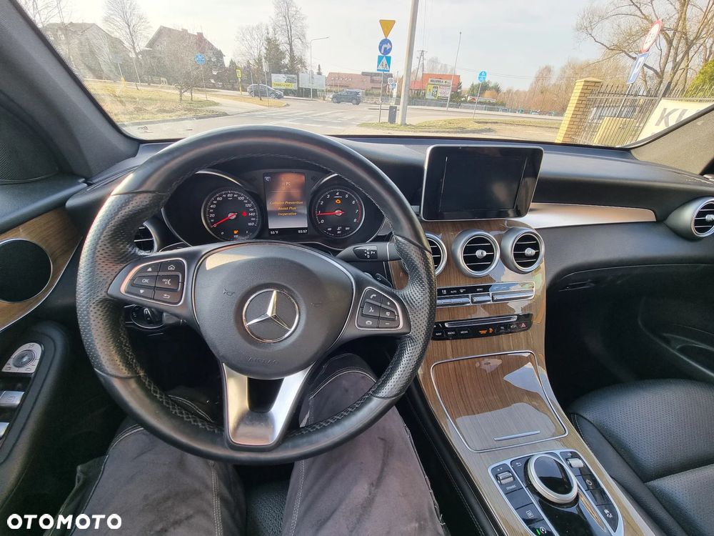 Mercedes-Benz GLC - 21