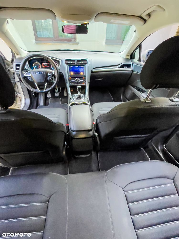 Ford Mondeo - 21