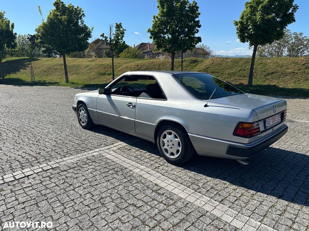 Mercedes-Benz W124 - 4