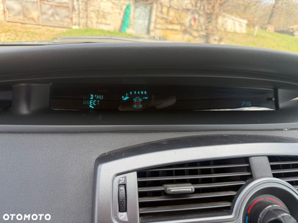 Renault Scenic 1.9 dCi Confort Privilege - 14