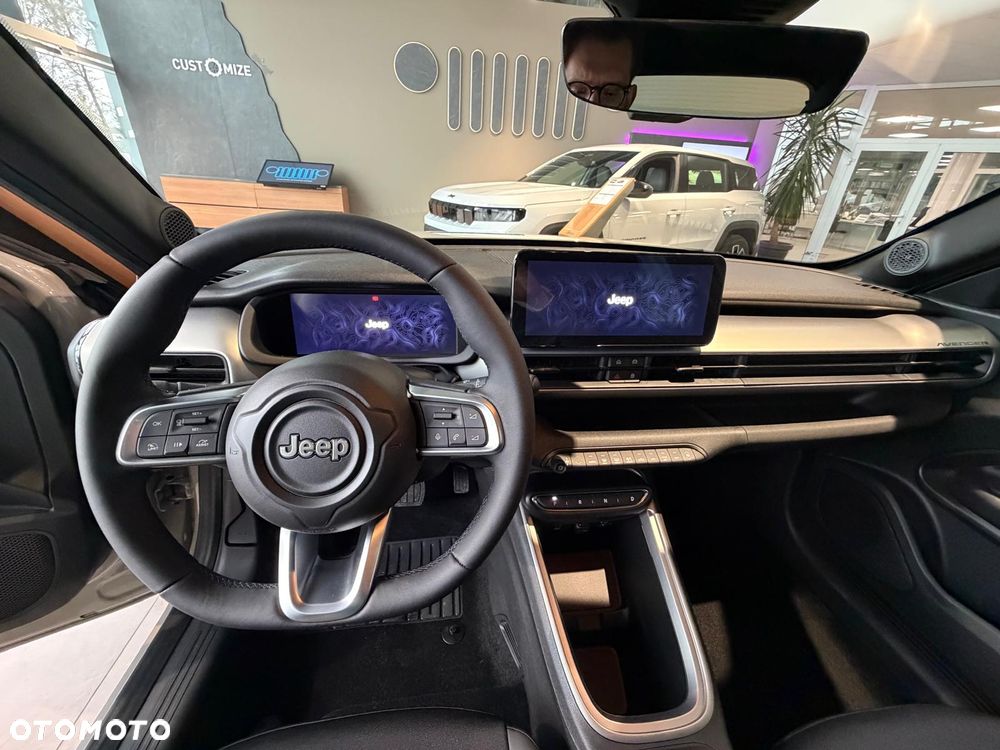 Jeep Avenger 1.2 T3 mHEV Altitude FWD eDCT6 - 5