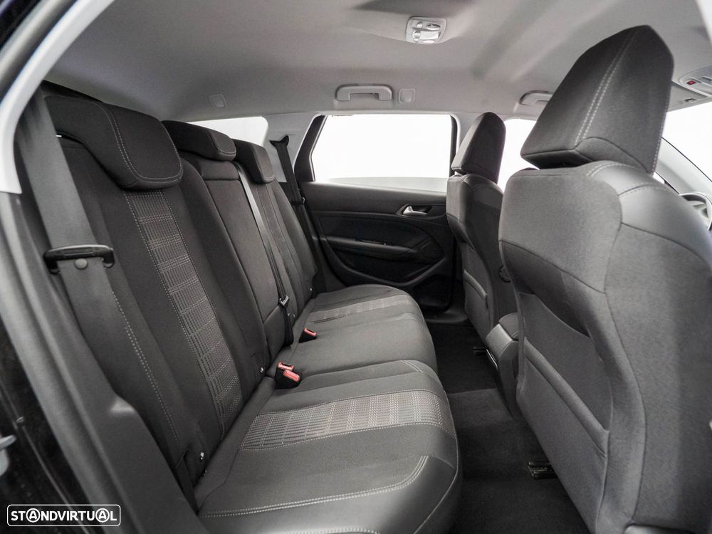 Peugeot 308 SW 1.5 BlueHDi Allure - 32