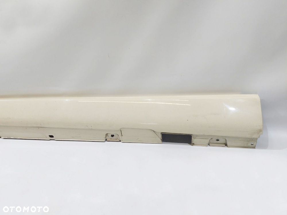 nakładka listwa progu lewa mercedes w213 a2136908304 - 3