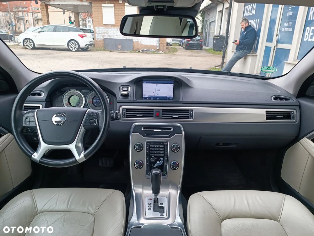 Volvo V70 T4 Powershift Summum - 13
