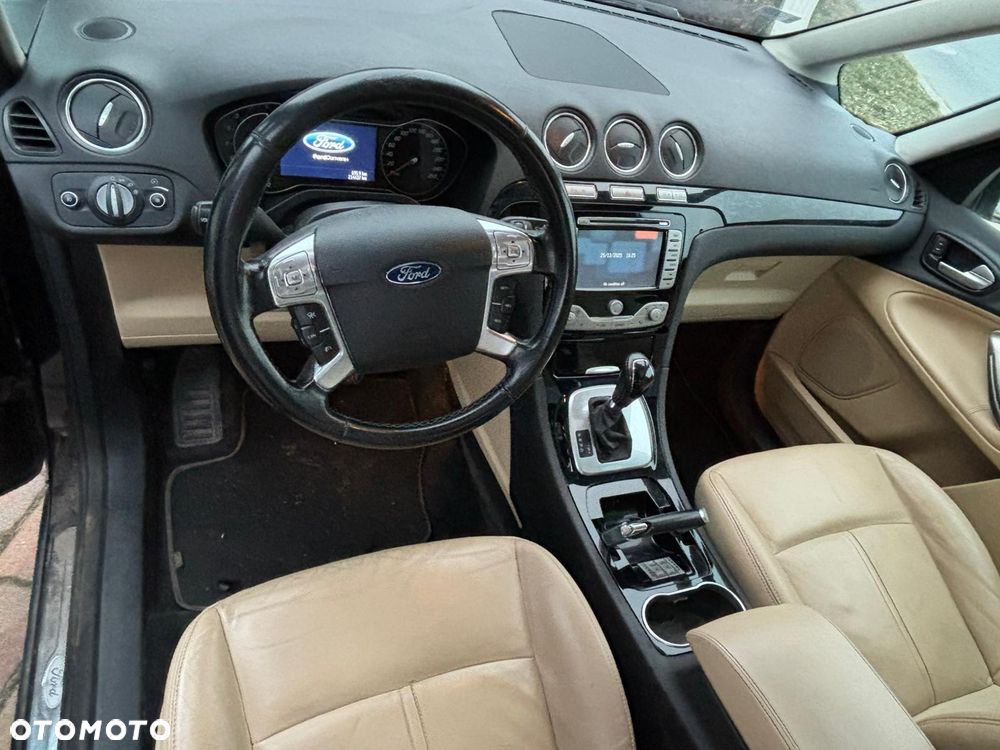 Ford Galaxy 2.0 EcoBoost Titanium - 4