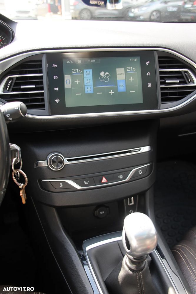 Peugeot 308 SW BlueHDi 120 Stop & Start Winter Edition - 27