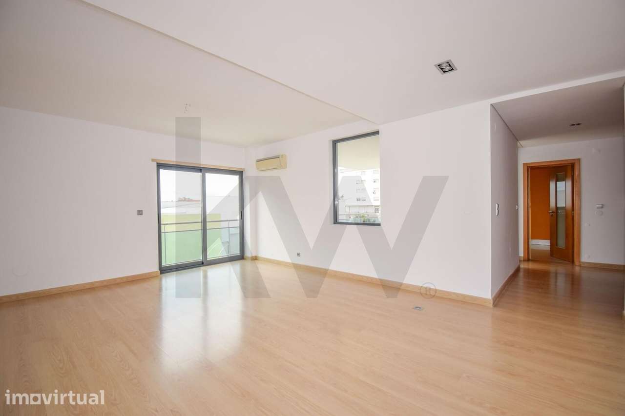 Apartamento T3 I Box I Arrecadação - Grande imagem: 2/29