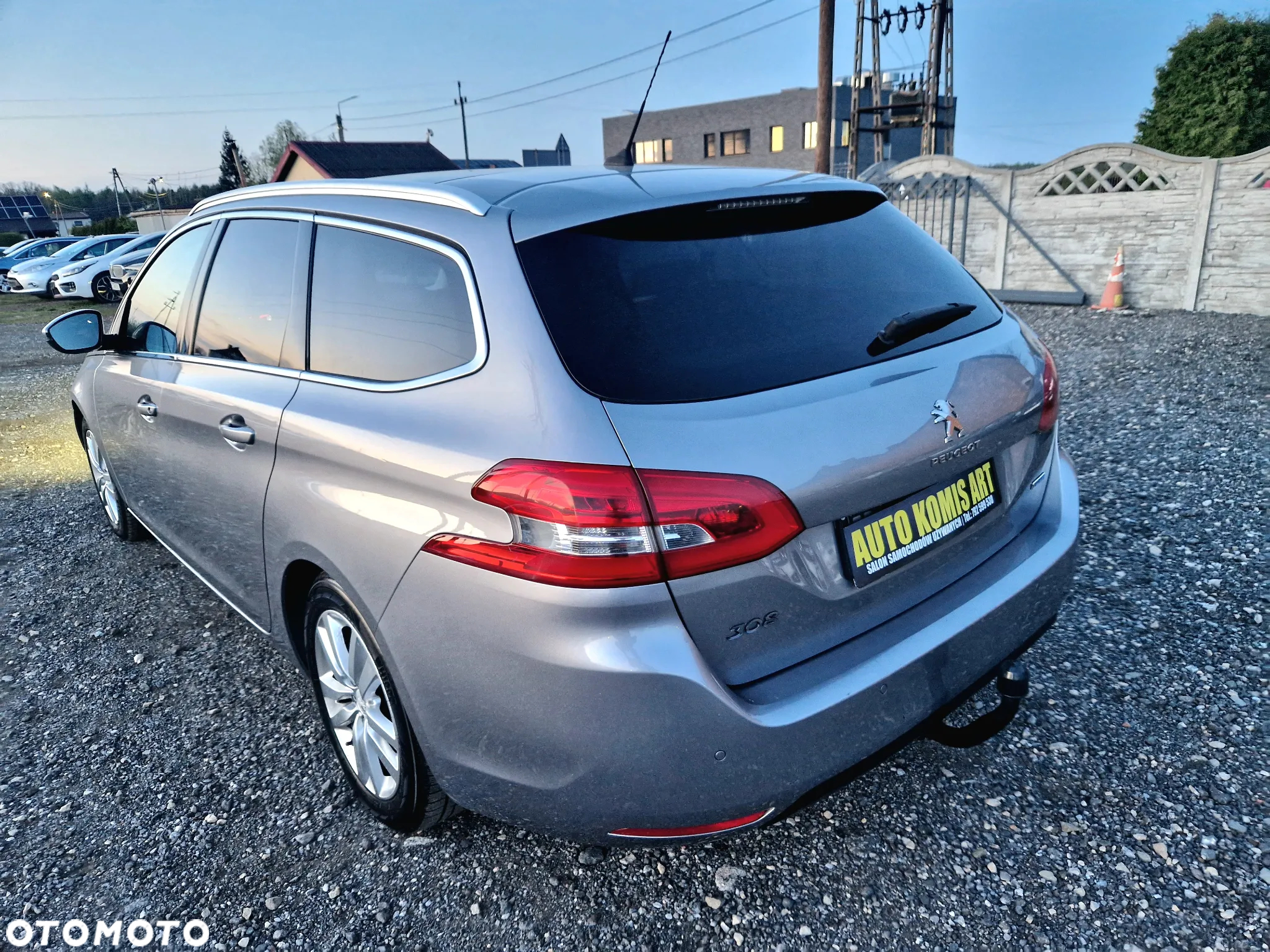 Peugeot 308 - 8