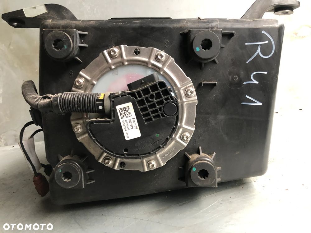 R41 . Pompa Zbiornik Płynu ADBlue 4077601AC Audi A8 D4 4.2 TDI 8K0131969 - Gwarancja Wysyłka - 1