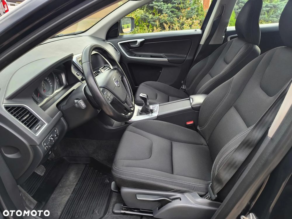 Volvo XC 60 D3 Drive-E Summum - 6