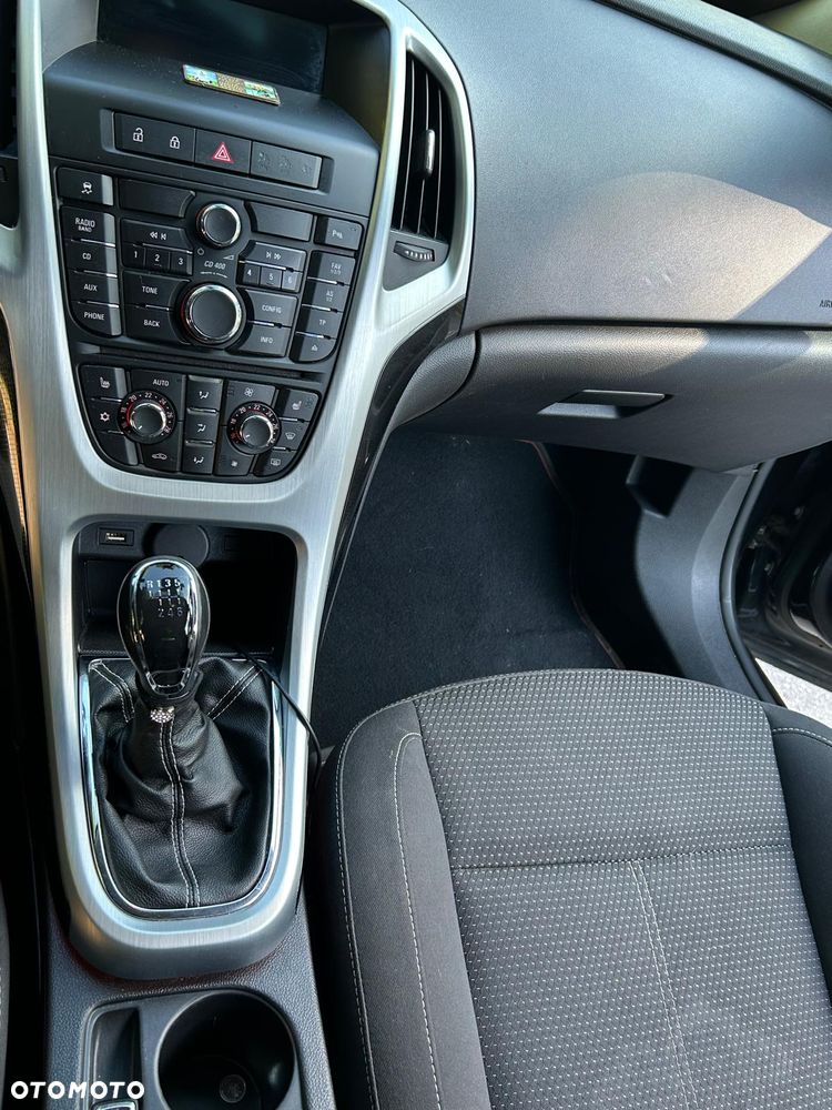 Opel Astra 1.6 T Sport - 11