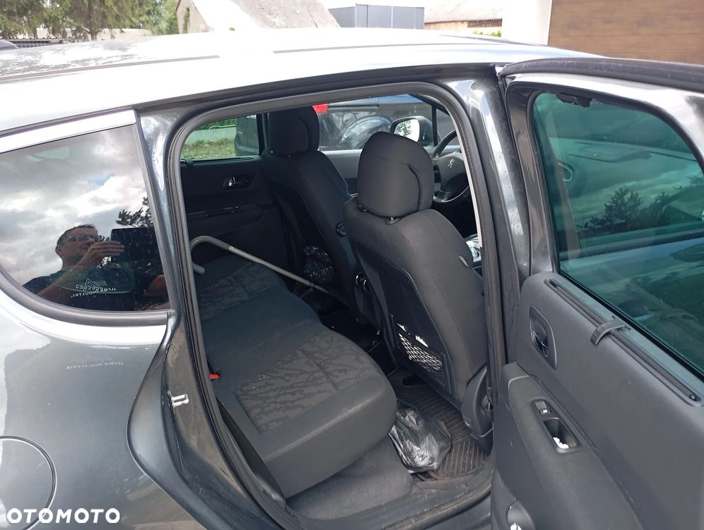Peugeot 3008 e-HDi FAP 110 EGS6 Stop&Start Active - 7