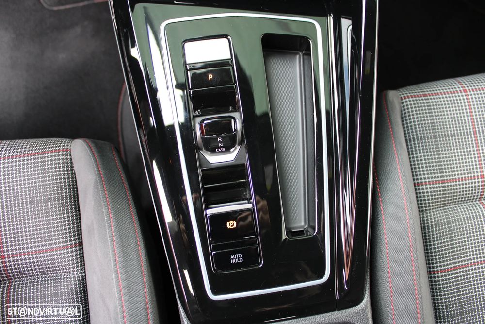 VW Golf 2.0 TSI GTI DSG Performance - 40