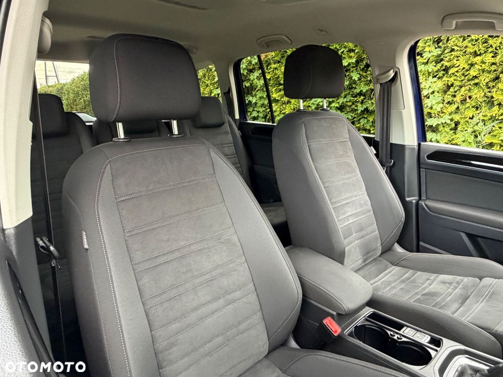 Volkswagen Touran 2.0 TDI SCR (BlueMotion Technology) DSG Highline - 28