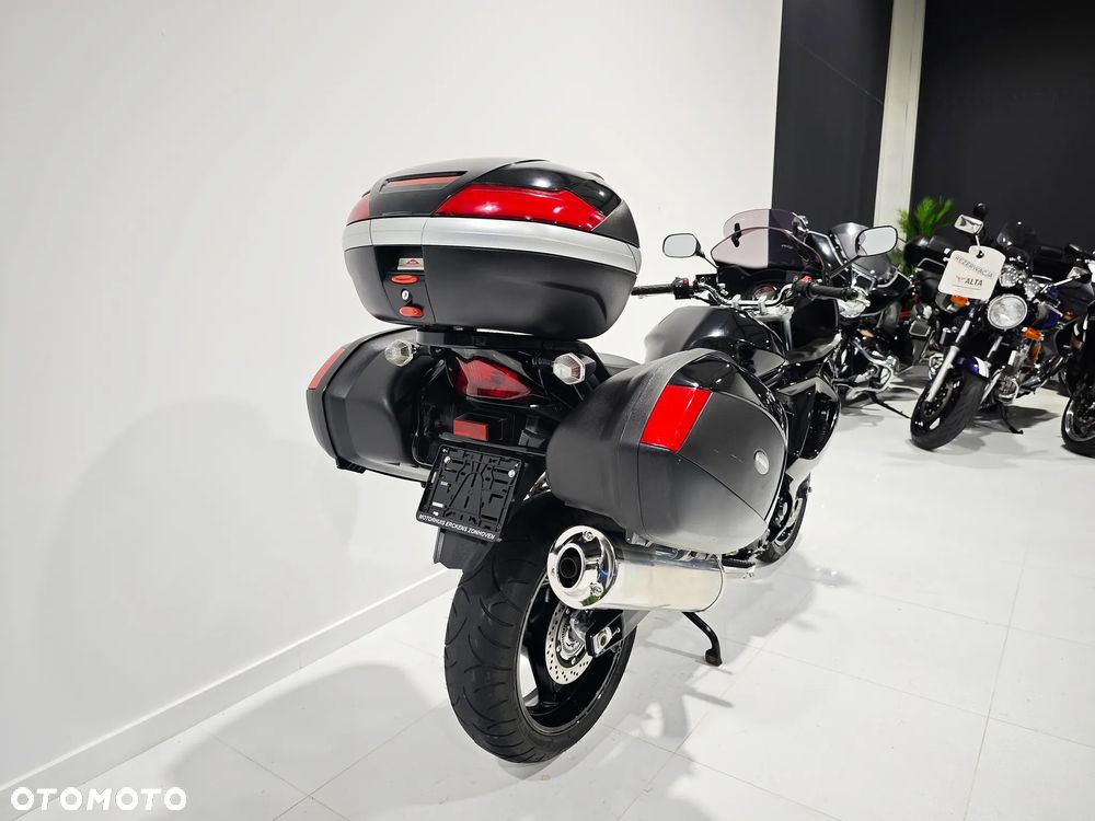 Suzuki GSX - 9