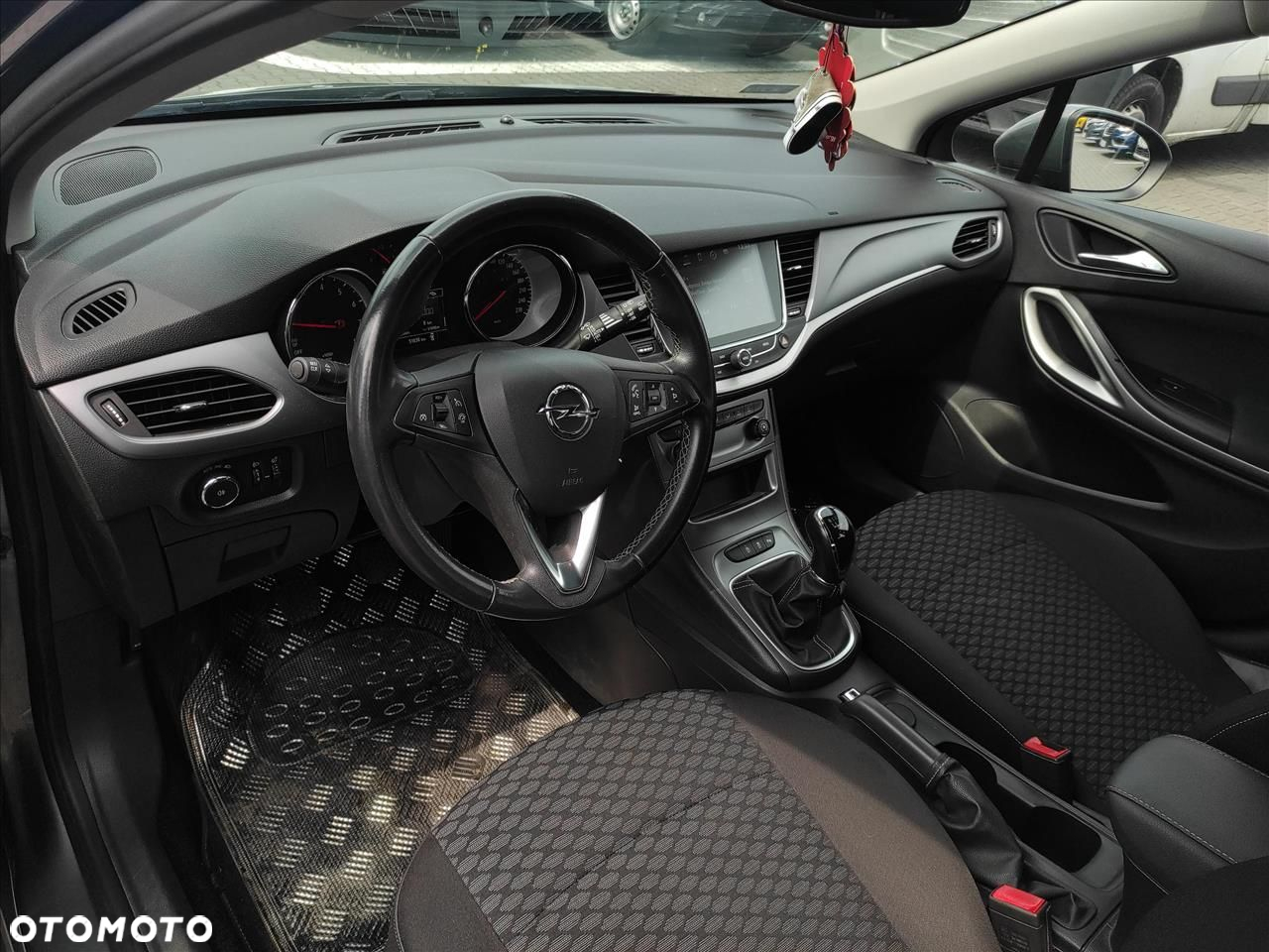Opel Astra - 9