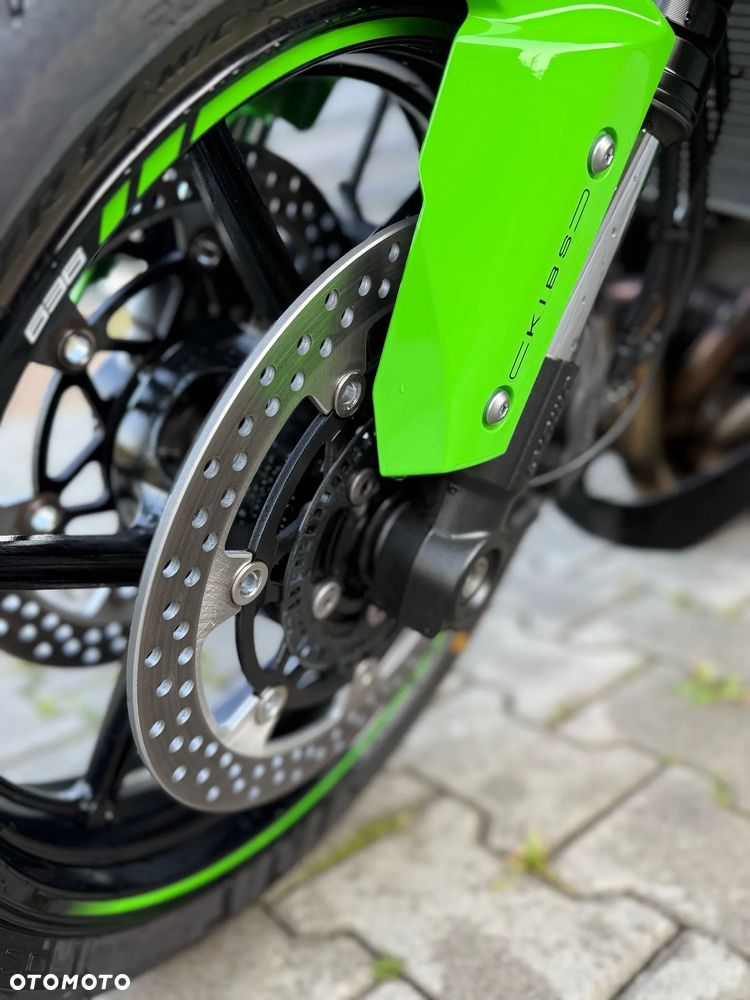 Kawasaki ZX - 7