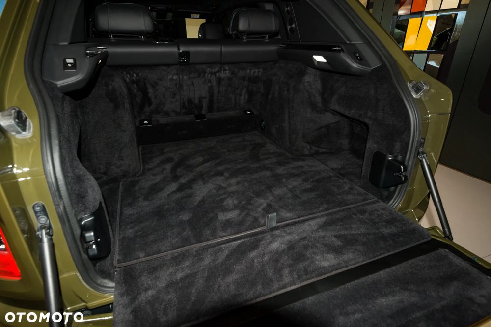 Rolls-Royce Cullinan - 13