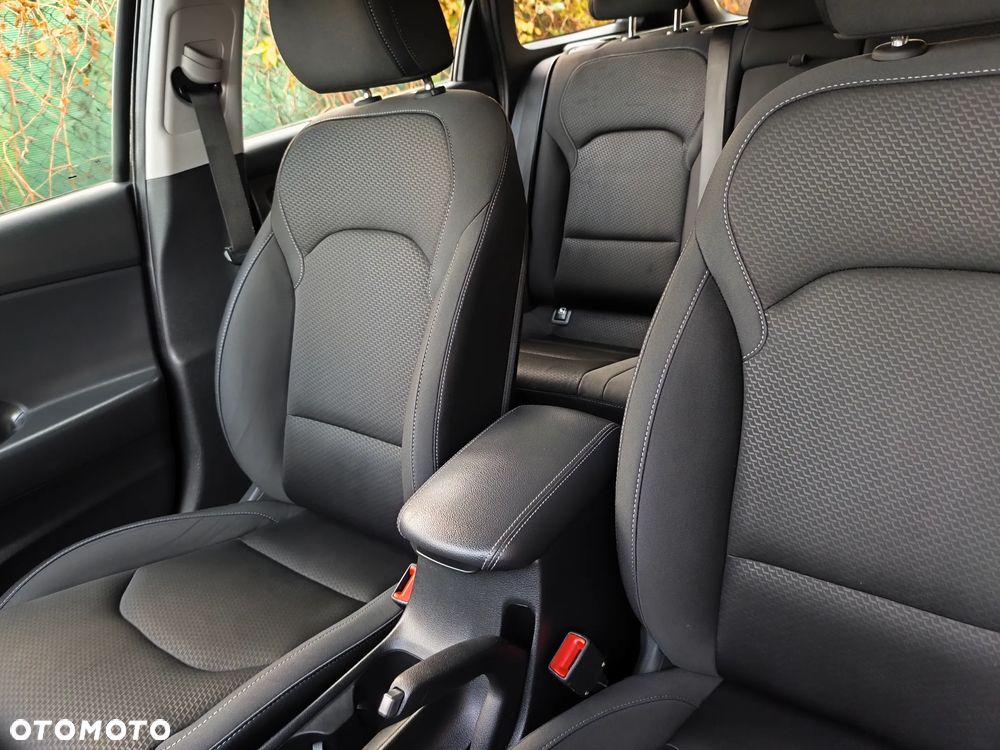 Hyundai i30 1.4 Trend - 14