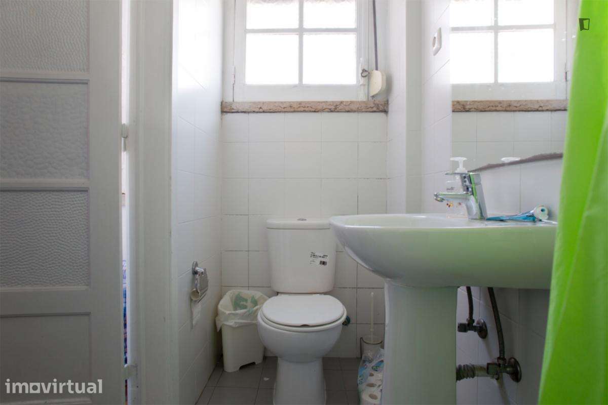 Quarto - localizado em Arroios Lisbon - Grande imagem: 5/36