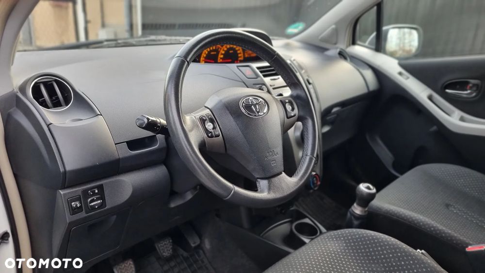 Toyota Yaris 1.0 VVT-i Edition - 10