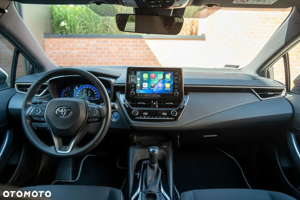 Toyota Corolla 1.8 Hybrid Comfort - 13