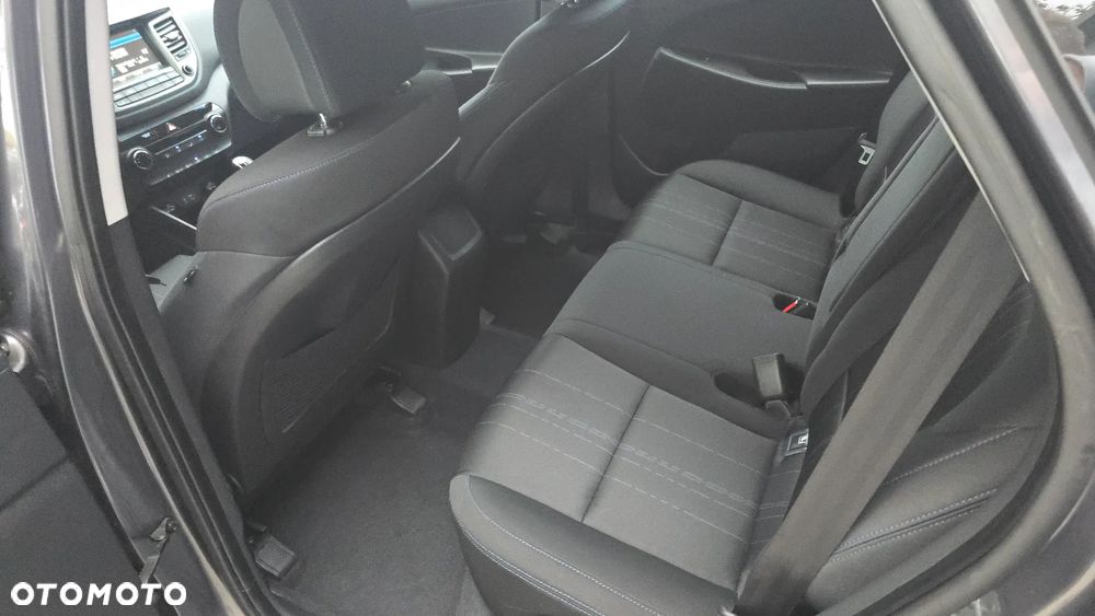Hyundai Tucson 1.6 GDI BlueDrive Style 2WD - 10
