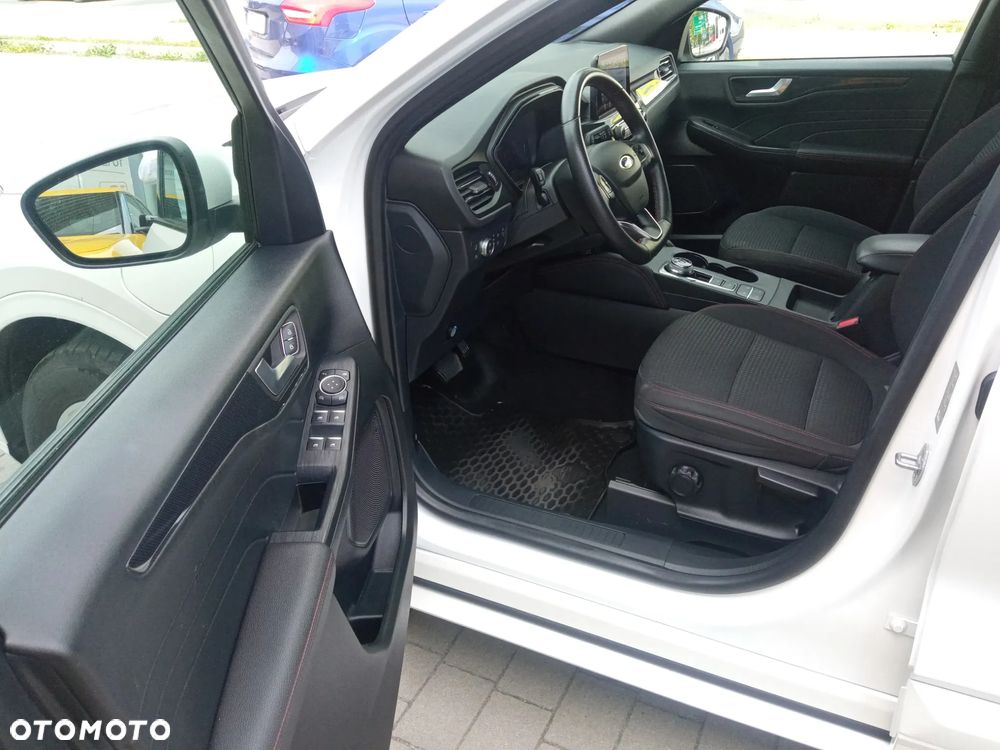 Ford Kuga 2.5P PHEV FWD ST-Line - 12
