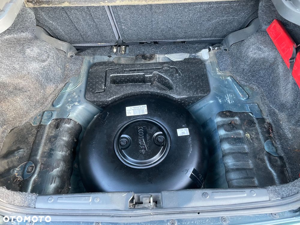 Honda Civic 1.4i S - 10