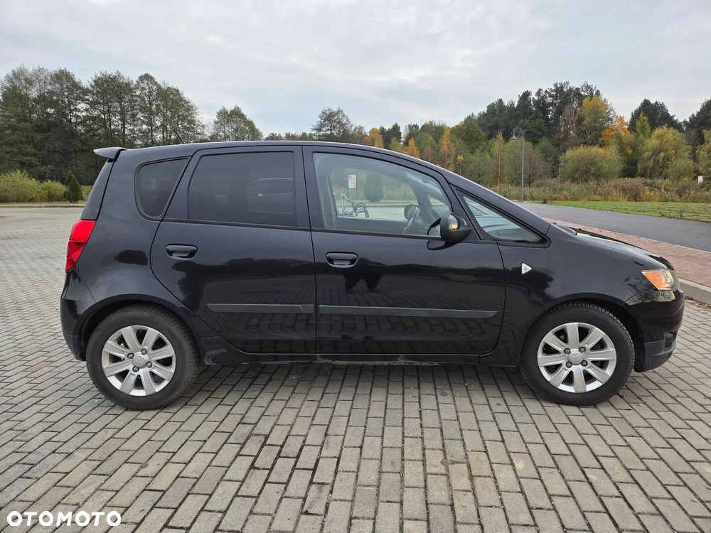 Mitsubishi Colt 2013 photo 2