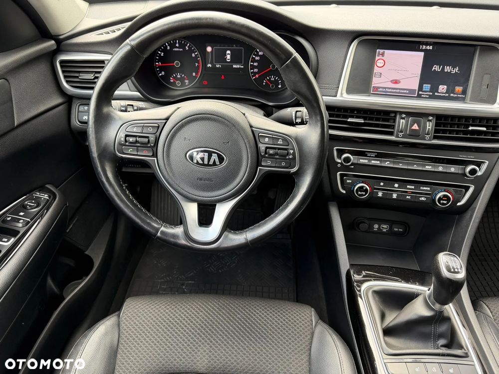 Kia Optima - 14