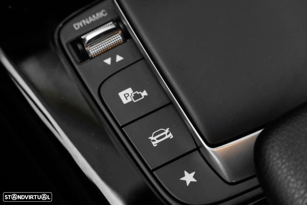 Mercedes-Benz A 180 Limousine d Progressive Aut. - 26
