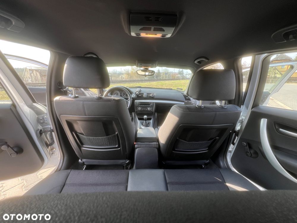 BMW Seria 1 118d DPF Edition Sport - 24