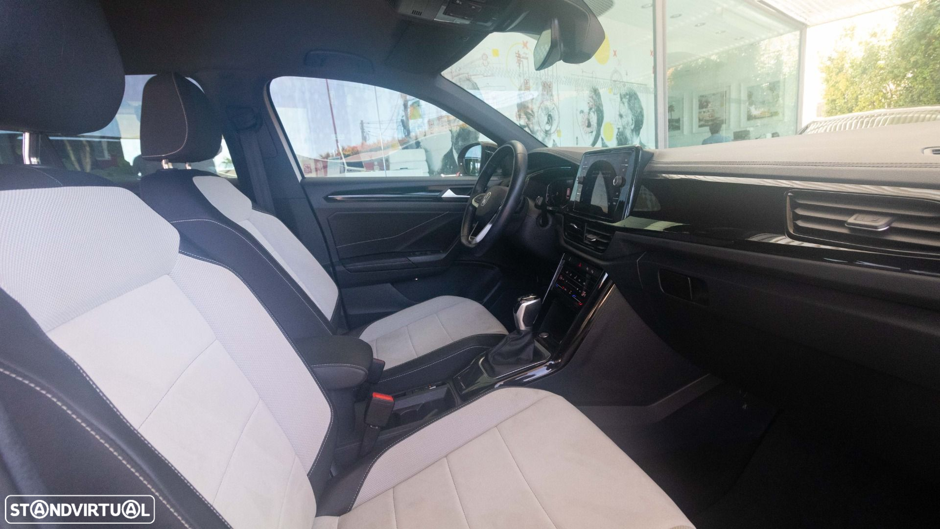 VW T-Roc 1.5 TSI Style DSG - 9