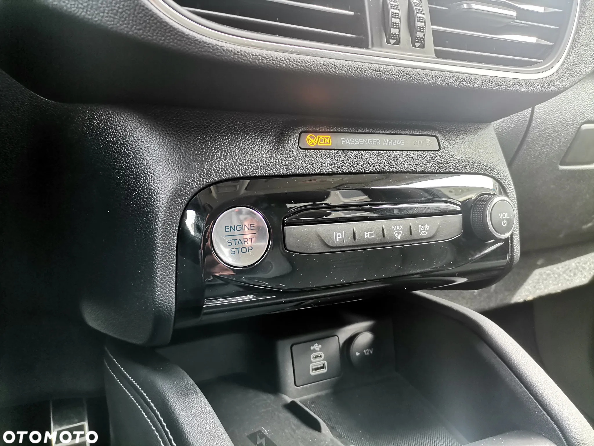 Ford Kuga 2.5 FHEV FWD Active X eCVT - 29