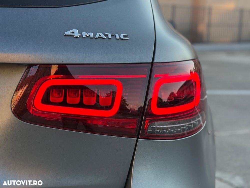 Mercedes-Benz GLC 220 d 4Matic 9G-TRONIC AMG Line Advanced - 16