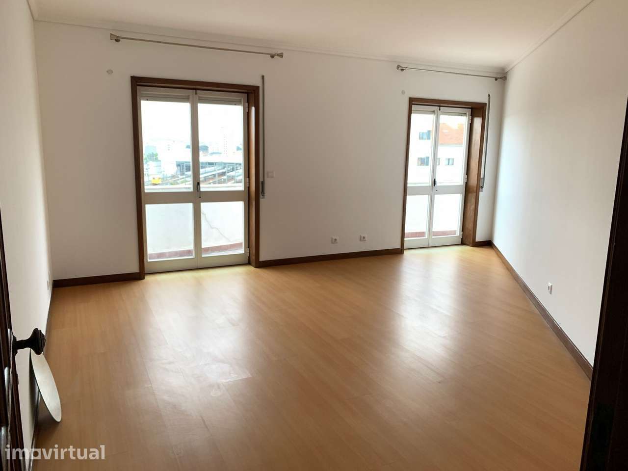 Apartamento T1 com Varanda/Terraço - prox. CP - Grande imagem: 4/11