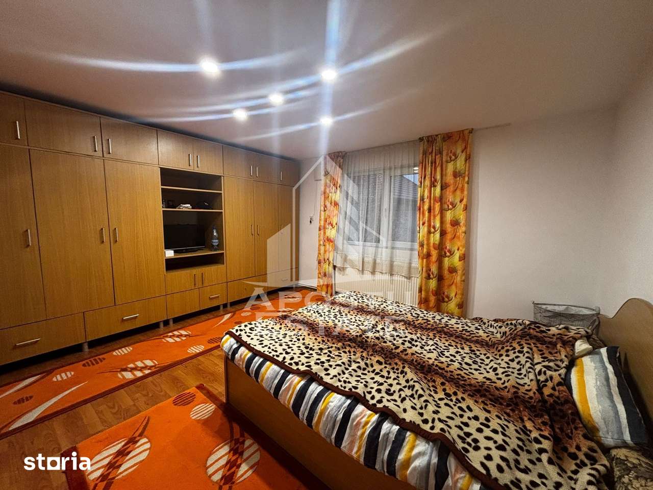 Apartament la casa cu 2 camere, curte proprie, Ghiroda — fotografia 3