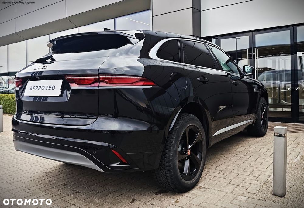 Jaguar F-Pace 2.0 P250 mHEV AWD R-Dynamic SE - 11
