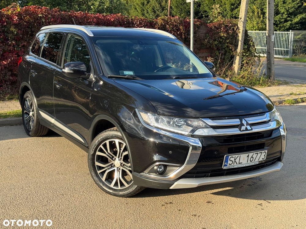 Mitsubishi Outlander 2.2 DI-D Instyle SDA 4WD - 7