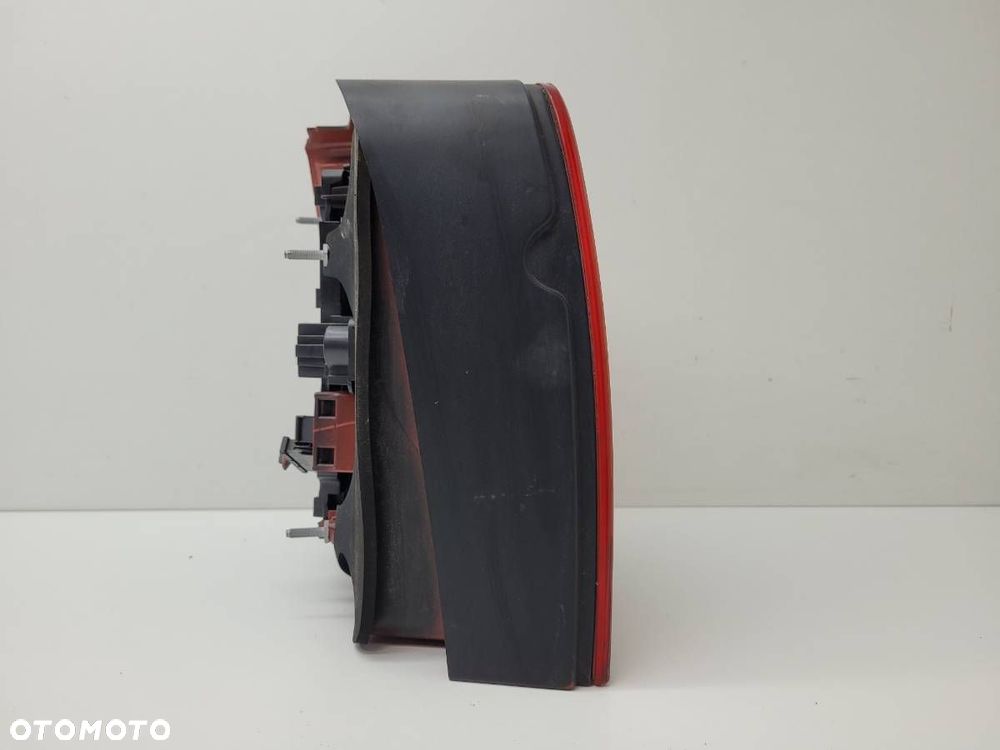 LAMPA TYŁ PRAWA VW PASSAT B5 KOMBI LIFT EUROPA 2004 - 3