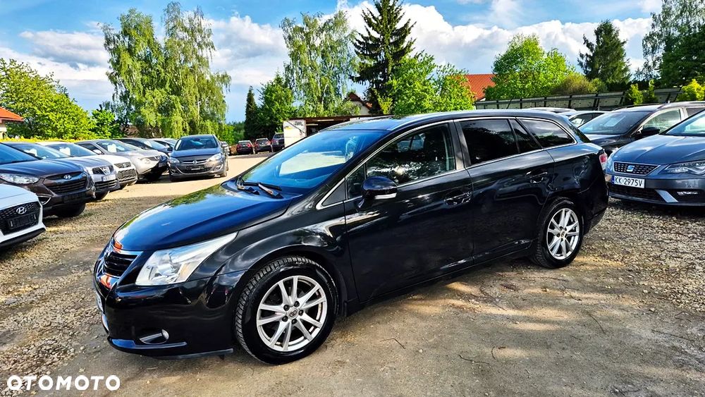 Toyota Avensis Touring Sports 1.8 Executive - 26