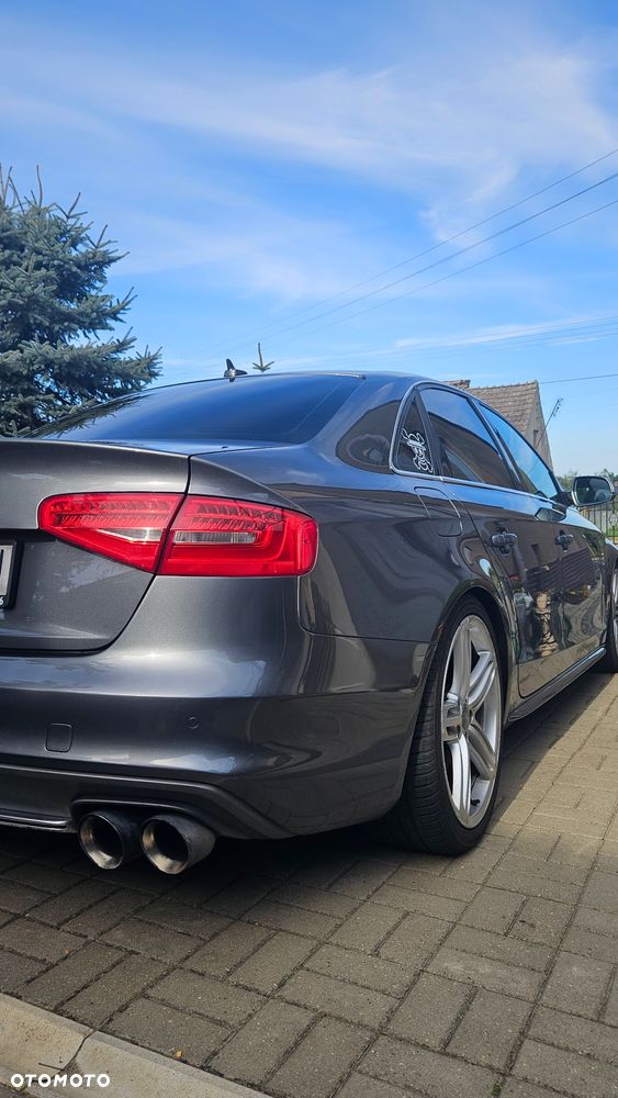 Audi S4 Limousine - 1
